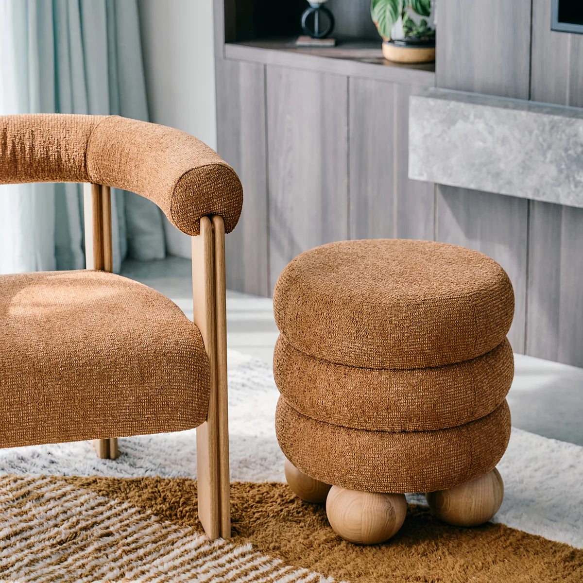 ROLLEY POD OTTOMAN - RUST
