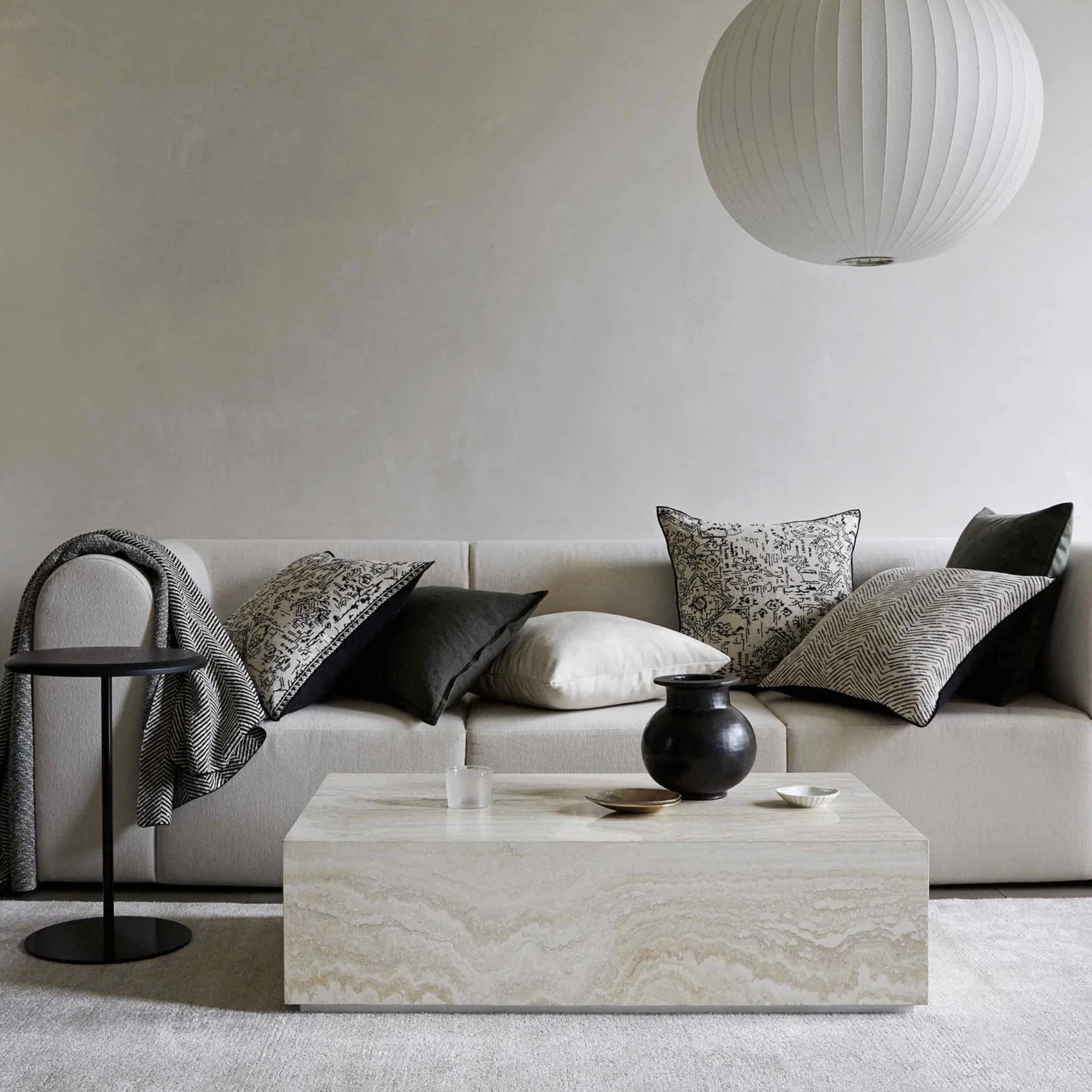 COMO CUSHION - SHADOW