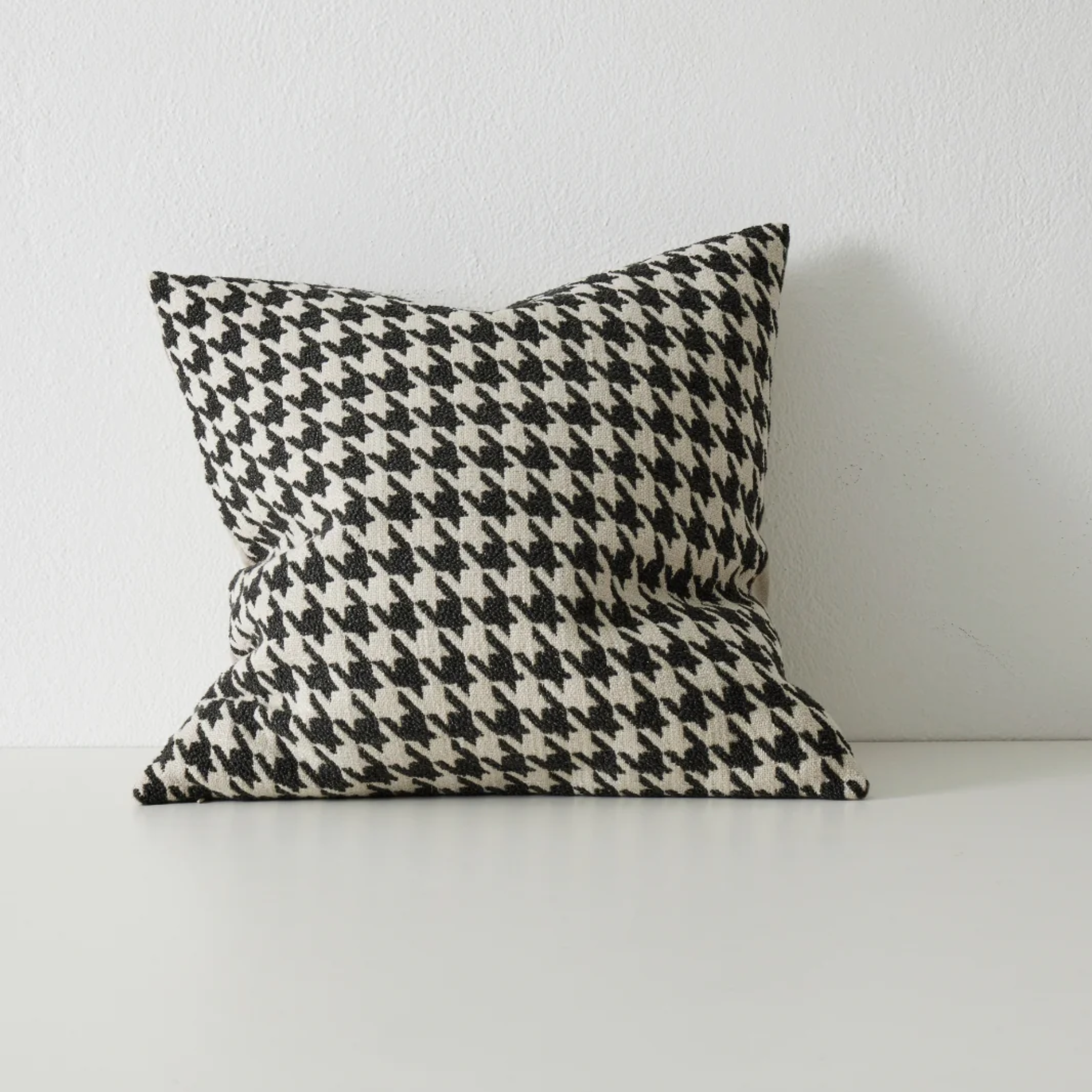 GIOVANNI CUSHION - MIDNIGHT